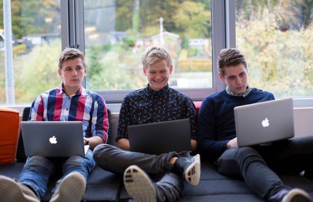 Adgang til digital læring og træning døgnet rundt